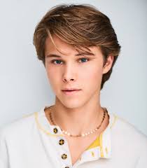 Jamie Mann's Instagram, Twitter & Facebook