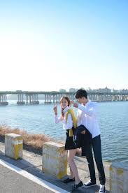 Monyet dan mitologinya adalah salah satu elemen penting dalam tradisi seni di bali. Pin By æ¸© On Couple Ulzzang Couple Couples Ulzzang Couples