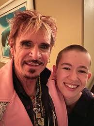 Bobby Leigh's Instagram, Twitter & Facebook