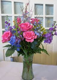 2730 randolph road, charlotte, north carolina 28207, phone: Tall And Elegant Flower Delivery Same Day Flower Delivery Beautiful Bouquet