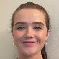 Stephanie Ponsford's Instagram, Twitter & Facebook