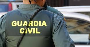 Niña desaparecida en sevilla no se descarta ninguna hipótesis en la desaparición de la menor de edad en martín de la jara la policía judicial está realizando un rastreo de las últimas. Desaparecida Sevilla Localizan A La Menor Desaparecida Este Lunes En Albaida Del Aljarafe