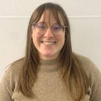 700+ perfiles de «Adriana»