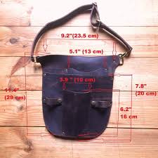 Leder Kelle Halter Leder Hand Gabel Halter Garten Etsy In 2020 Tooled Leather Bag Leather Tool Belt Garden Tool Bag