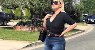 Latin grammy winner, entrepreneur, author, philanthropist chiquis rivera is featured in her mom's world show jenni rivera presents chiquis. Chiquis Rivera Dice Que Su Cintura Definida Es Por Beber Agua Con Limon En Las Mananas Mundo Sano Noticias E Informacion Para Un Estilo De Vida Saludable