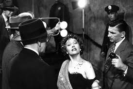 The greatest list of movies that you've ever seen. 13 Close Up Facts About Sunset Boulevard Mental Floss