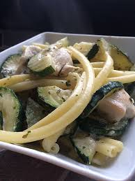 Piccata alla milanese (schweinsfilet in ei und parmesankäse gebacken mit pikanter tomatensauce und spaghetti). Hahnchenbrust Schuhbeck Pasta Rezepte Chefkoch