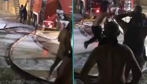 .في مستشفى ابن الخطيب المخصص للحالات الأكثر خطورة من الإصابات بكورونا، وصلت الطبية في مستشفى ابن الخطيب للتحقيق على خلفية الحريق الذي التهم عدة طوابق في. Shk0bmggw0u2em