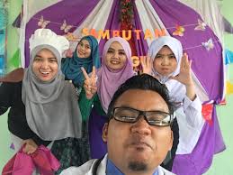 Pn aslina bt hj abd aziz, pn masmaah bt hj ibrahim, pn faridah bt supandi, pn norita binti tahir. Chekgu Piey Kalau Aku Bukan Guru 2016