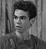 At the disco music video. Jessie Cameron Boyce Mit 20 Verstorben