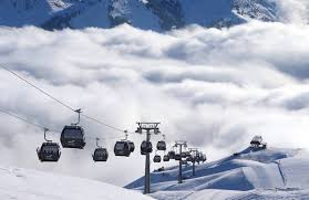 Der lockdown in österreich wird verlängert. Skilifte In Osterreich Trotz Lockdown Wieder In Betrieb
