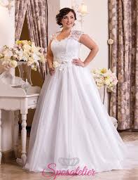 Se preferite abiti da sposa semplici, per distinguervi in un modo sottile ma indimenticabile, non dimenticate di venire a trovarci. Sophie Vendita Abiti Da Sposa Curvy Online Economicisposatelier
