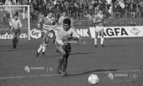 Odata cu promovarea in liga 1, viitorul nu mai poate juca pe micuta arena din ovidiu si se va muta pe stadionul rivalilor de la farul. Documentar Legenda Fotbalului Romanesc Gheorghe Hagi Implineste 55 De Ani Agerpres ActualizeazÄƒ Lumea