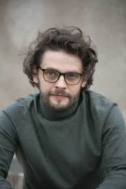 Interviu cu Radu Micu, "Rise of Empires: Ottoman: Mehmed vs Vlad": "Joaca e  motivul pentru care m-am facut actor, am avut senzatia ca asta fac actorii,  se joaca. Si am avut dreptate,