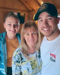 Done!!! Those of you who have not voted yet in Tennessee you will discover  this is the only sticker that they issue. It does not indicate party  affiliation. Go out and vote!!!