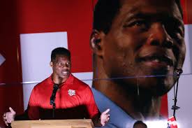 Herschel Walker's Press Strategy: Keep Reporters an Arm's Length Away