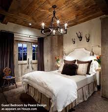 Barnyard Decor We Re Loving Raw Wood And Shades Of Brown Rustic Bedroom Decor Rustic Bedroom Rustic Bedroom Design