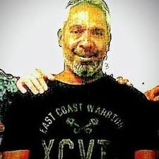 Daniel Compton (@DanielC64068470)