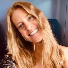 Lucy Witt (@WitterLu)