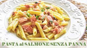 Senza panna, come la versione classica, riuscirete a creare una purea che renderà ancora più sfiziosa la vostra pasta fredda al salmone. Pasta Al Salmone Senza Panna Ricetta Facile E Veloce Youtube