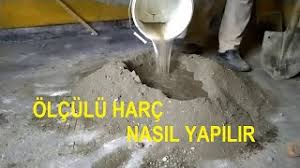 Düzgün yapılmış kaba sıvalı ve ince sıvalı tüm yapıların dış cephelerinde ayrıca ısı yalıtım sistemlerinde en son kat olarak kullanılan dekoratif kaplama malzemesidir. Harc Nasil Yapilir Harc Olcusu Ne Olmali Kum Cimento Su Miktari Karisimi Olculu Harc Hazirlanir Youtube