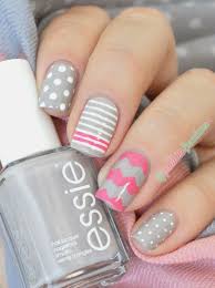 Gray clothes, gray eyeshadow, gray shoes and gray accessories … let everything be gray. 30 Really Cute Nail Designs You Will Love Nail Art Ideas 2021 Her Style Code