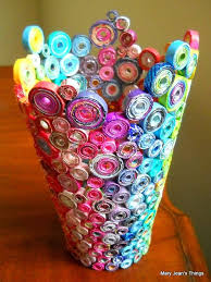 32 Genius Things To Make With Your Old Magazines Magazine Crafts Crafts Paper Vase