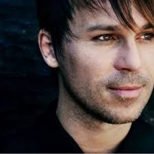 Listen to Just Smile (BT Contest) by Eric Kauffmann in Favorites playlist  online for free