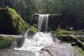 Air Terjun Salu Dambu Di Mamasa Wisata Alam Yang Tersembunyi Halaman All Kompas Com