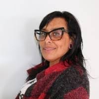 Carolyn Presnell's Instagram, Twitter & Facebook