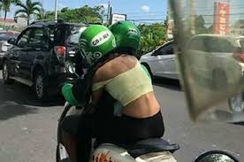 Full videonya durasi 22 menit! Bikin Deg Degan Pengakuan Driver Ojol Diajak Wik Wik Customer Perempuan Di Kamar Kabur Setelah Jemput Barang Semua Halaman Gridmotor Id