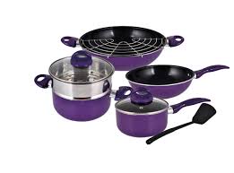 Menyesuaikan dengan warna yang suda ada, maka kitchen set dan storage menggunakan cat duco warna ungu yang senada dengan warna keramik. Peralatan Masak Praktis V709 Warna Ungu