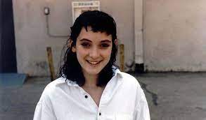 Over the last 30 years, winona ryder has played everything from a disillusioned high schooler to a beetlejuice (1988)ryder's big breakthrough came in tim burton's comic horror fantasy. Best Of Winona Ryder Auf Twitter Bts Of Beetlejuice 1988 Part 02