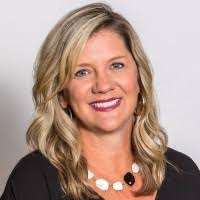 Lisa Aldape's Instagram, Twitter & Facebook