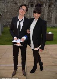 Still dating her girlfriend sue perkins? Naked Attraction S Anna Richardson Lands A Hefty Pay Rise From Channel 4 Bosses Duk News