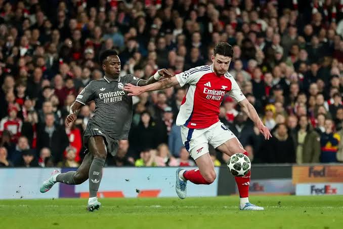 Arsenal line up shock move for Vinicius Junior