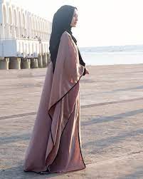 Mau tak mau sebagai istri laudya cynthia bella harus patuh pada aturan yang dibuat oleh sang suami, engku. Scarveebelles Laudya Cynthia Bella Hijabi Girl Laudya Chintya Bella Style Hijabi