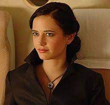 She was portrayed by eva green in the 2006 adaptation. Vesper Lynd Wikipedia