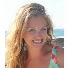 Hillary Lamb's Instagram, Twitter & Facebook