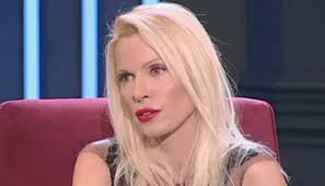 Η ίδια αναφέρθηκε μεταξύ άλλων, στις σeξι. H Ashmina Igglezoy Anebhke Kai Pozare Ologymnh Ston Olympo Fwto Larisacitynews Gr