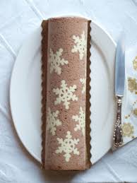 Buche De Noel Glacee Chocolat Pistache Decor Chocolat Blanc Le Blog De Titouillette Over Blog Com Decoration Chocolat Blanc Decoration Chocolat Buche De Noel