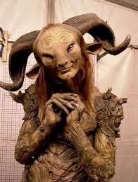 How To Make Incredible Costume From The Faun From Pans Labyrinth 28 Pics Izifunny Com Pans Labyrinth Faun Faun Labyrinth