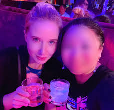 I was Shot with a Pussy-Needle at a Ping Pong Show - Scandasia