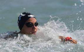 I record del mondo del nuoto maschili e femminili, in vasca lunga e in vasca corta, vengono ratificati dalla fina. Dijudvruuoln8m