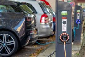 Welche fragen sie sich dabei stellen sollten, und worauf bei preisen, akkus und reichweite zu achten ist, erkl rt auto bild. E Mobilitat Das Ladenetz Der Schweiz Ist Besser Als Sein Ruf Energie Experten
