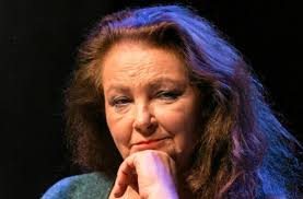 Anna dymna twierdzi, że świat tak często walił się jej na głowę, że parę razy o mało nie zwariowała. Co Dzieje Sie W Rodzinie Anny Dymnej Aktorka Przerwala Milczenie Na Temat Swojego Syna Zycie