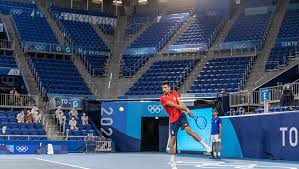 V amersfoorte, v metách, v adelaide, estorile a vo viedni. Novak Ä'okovic Arrives In Tokyo To Keep Golden Slam Dream Alive