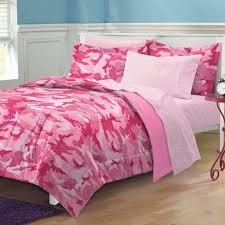 Geo Camo Pink Camouflage Comforter Set My Room Http Www Amazon Com Dp B00cmdydre Ref Cm Sw R Pi Dp Lafisb0 Camouflage Bedroom Camo Bedroom Decor Camo Bedding
