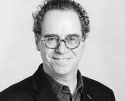 Bernard Gilbert (auteur de Pygmalion tatoué)