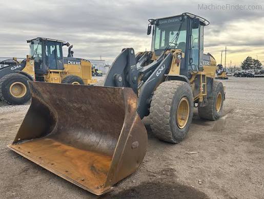 John Deere 624J Powerllel w/ Coupler Wheel Loader
